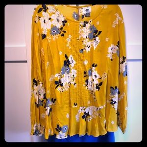 2 piece skirt & top- Women’s